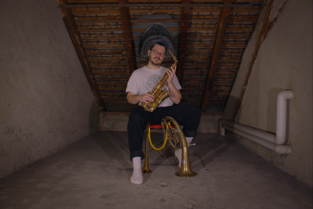 Felix Nussbaumer tritt im Bunker Ulmenwall auf